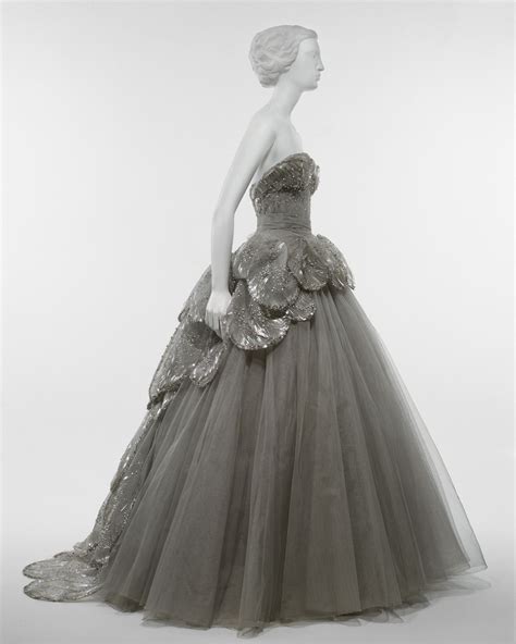 christian dior mantel clown 1949|christian dior gowns.